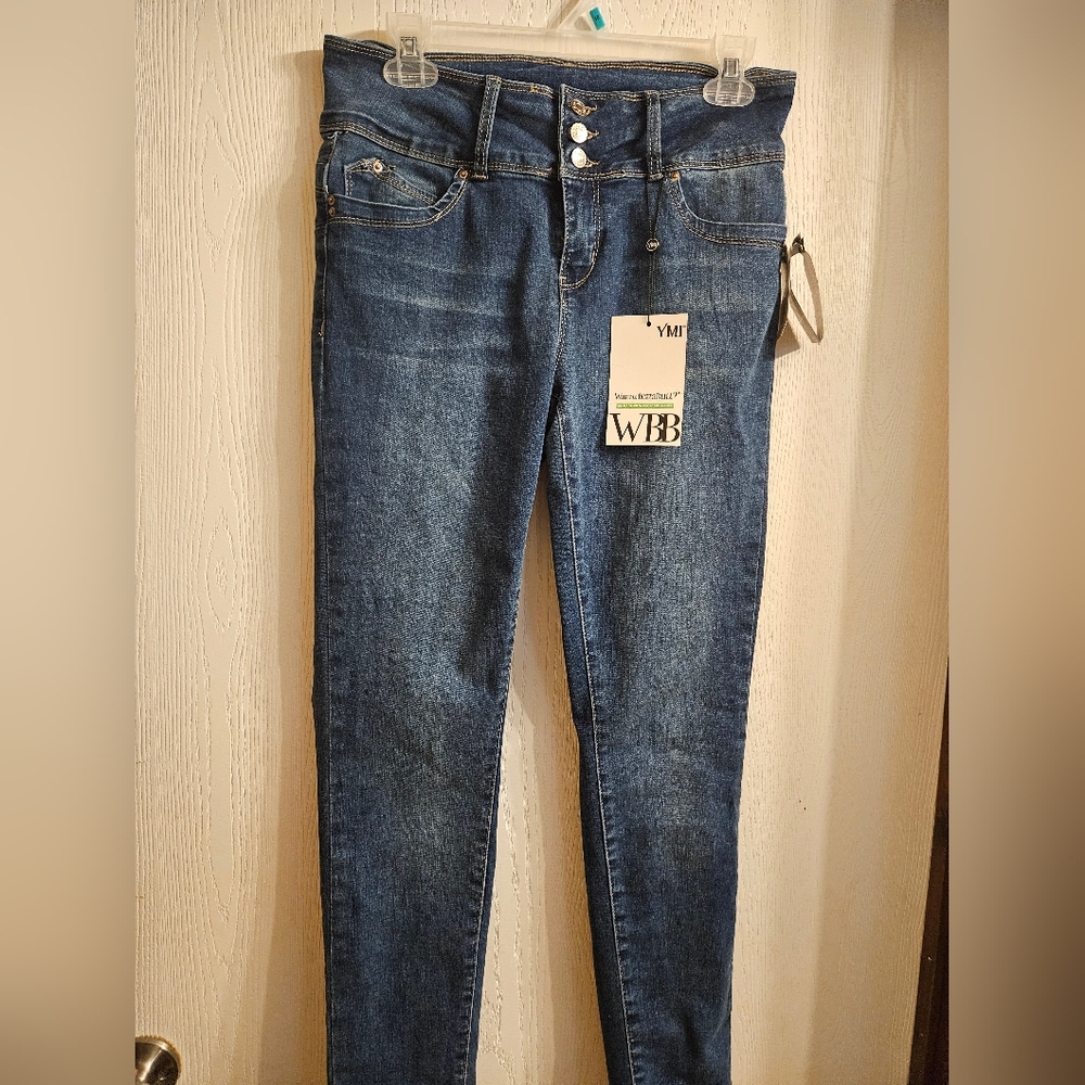 Mid-rise jeans